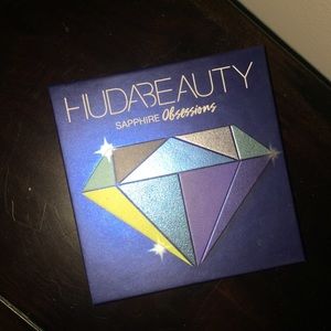 Huda Beauty Sapphire Obsessions